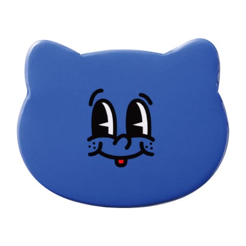 キャラクターの顔を表現した猫型缶バッジ